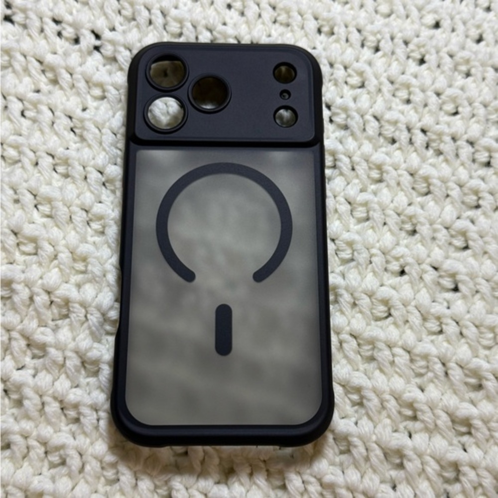 MagSafe iPhone Case – Matte Frosted Clear & Black | NWOB
